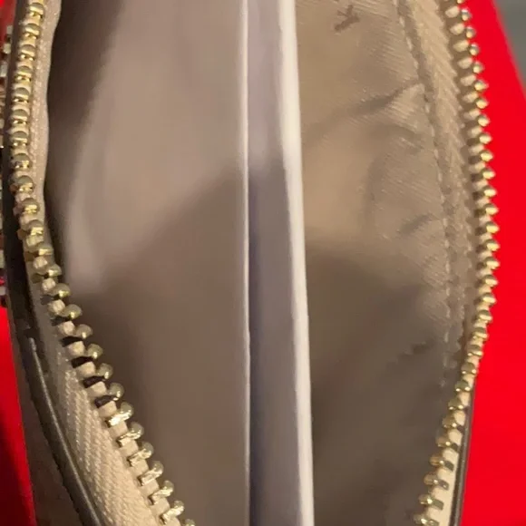 NWT Kate Spade Lucy Flower L-Zip Wristlet - Picture 12 of 12